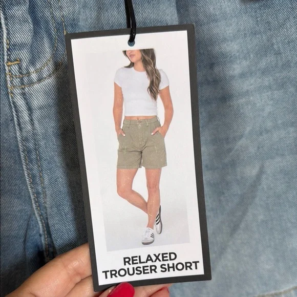 NWT BCBGeneration relaxed trouser shorts bundle Sz 7 - Picture 3 of 12